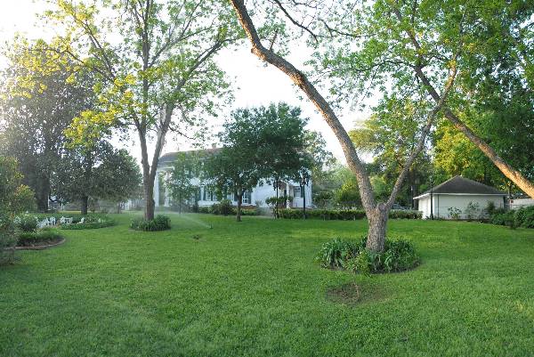 House at 1003 North Link Street (4/20/2007)