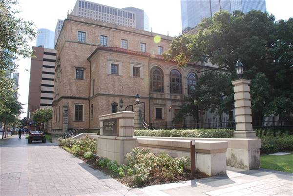 Julia Ideson Building - Houston Public Library (8/28/2015)