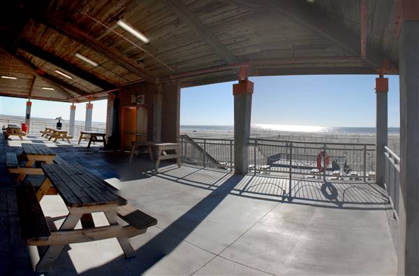 East End Beach Pavillion (2/16/2016)