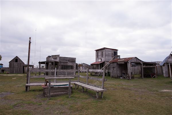 J. Lorraine Ghost Town (12/19/2017)