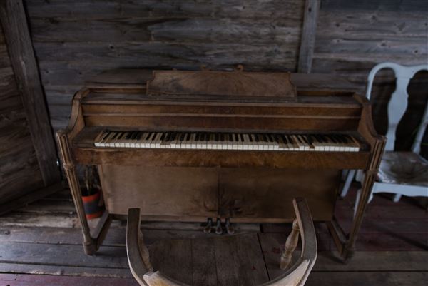 J. Lorraine Ghost Town (12/19/2017)