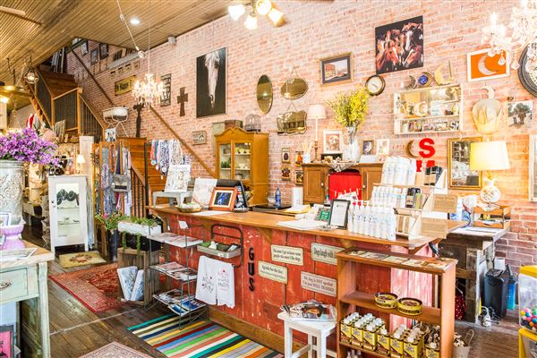 Sugar Moon Antiques (3/16/2018)