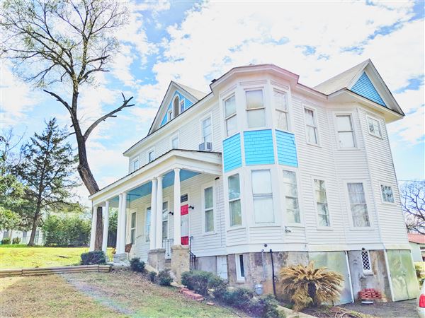 House at 1211 South Sycamore Street (3/8/2018 - Credits: BRENT PAXTON)