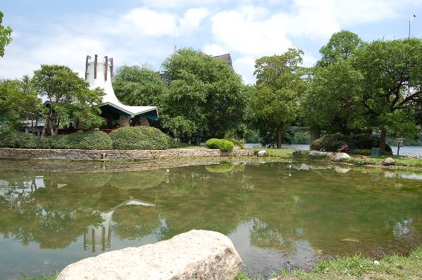 Auditorium Shores (4/21/2008)