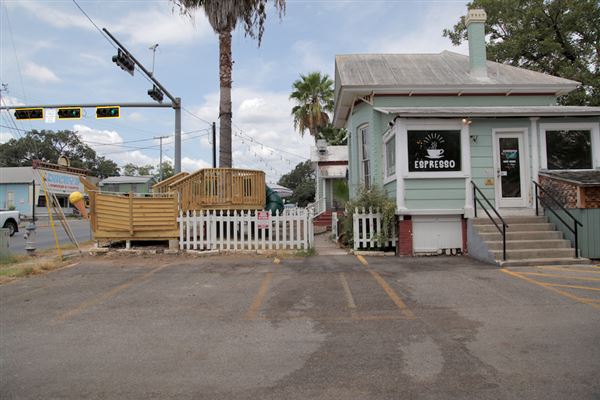Tin Top Burgers & Beer (8/30/2019 - Credits: Tim Severson)