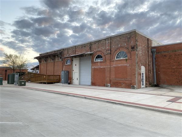 Ice House on Main (2/24/2020 - Credits: Joan Quintana, Will Walker)