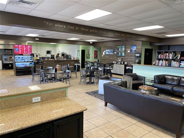 1820 Coffee House (4/2/2021 - Credits: Alvin Convention & Visitors Bureau)