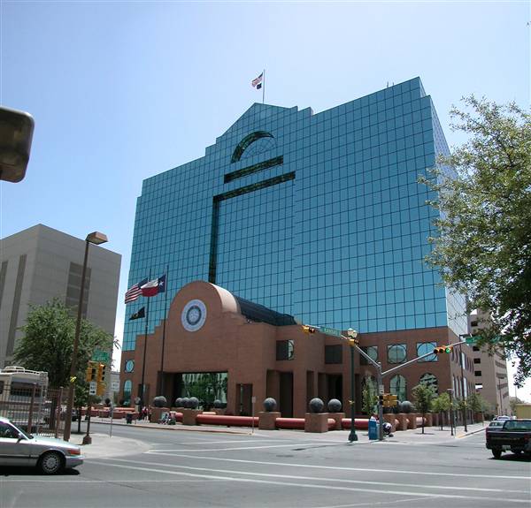 El Paso County Courthouse (5/8/2003)
