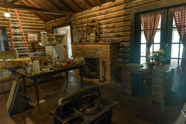 Wood Cabin at Chocolate Bayou Preserve (10/25/2021 - Credits: Visit Alvin)
