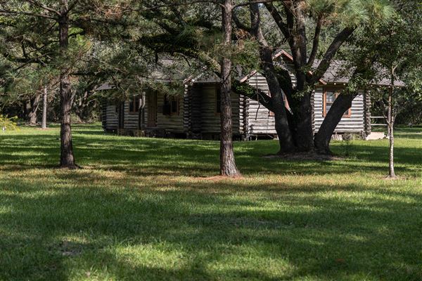 Wood Cabin at Chocolate Bayou Preserve (10/25/2021 - Credits: Visit Alvin)