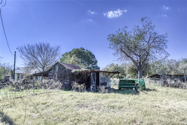 Rural Farm - Two House Property (12/1/2021 - Credits: Adam Brown)