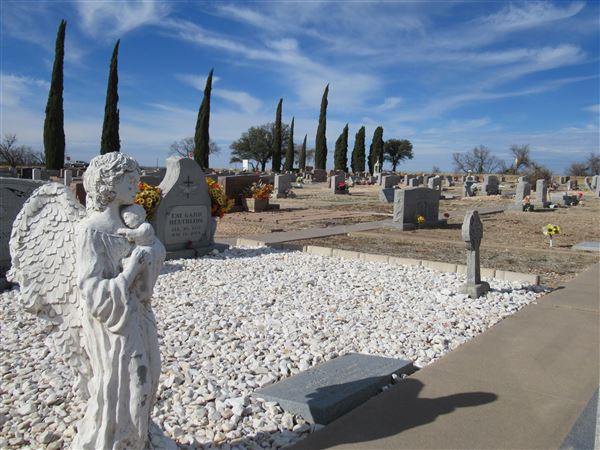 Miles Cemetery (1/19/2022 - Credits: Jane Jeschke)