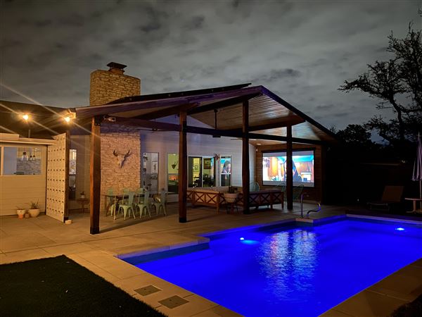 Falcon Ranch ATX (10/1/2021 - Credits: Daytime, outdoor photos taken by Native Edge)