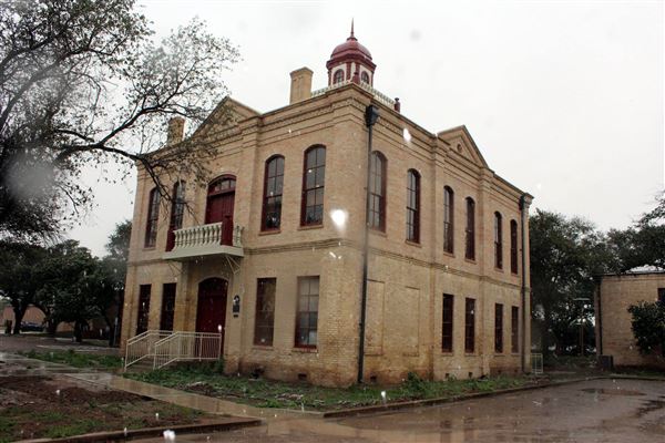 Old Hidalgo County Courthouse (5/3/2023 - Credits: carlo barrios)