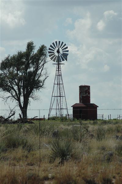 Borger Wind Farms (4/30/2018 - Credits: Charles Gillingham)