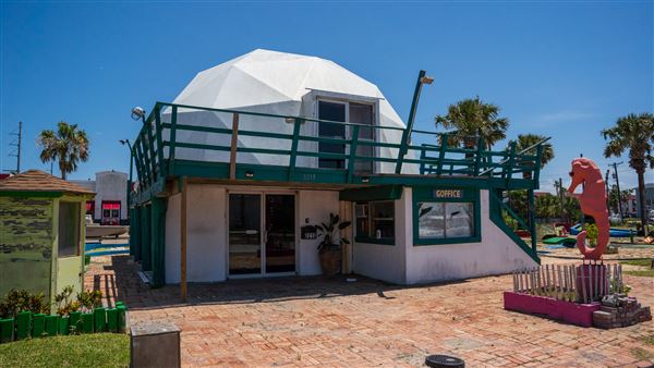 Abandoned Mini Golf Course (6/2/2023 - Credits: South Padre Island Convention and Visitor Bureau)