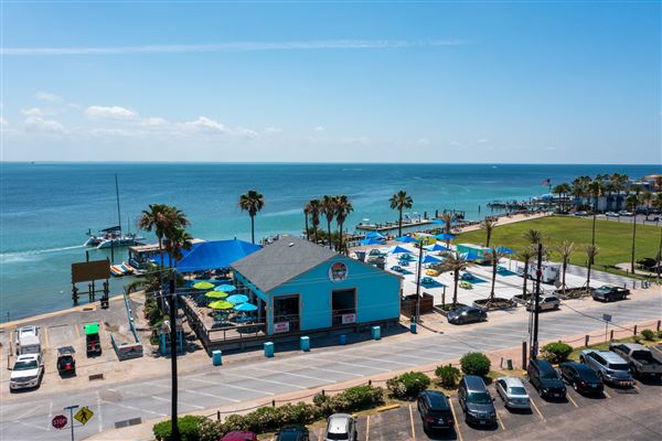 South Padre Island Entertainment District (6/2/2023 - Credits: South Padre Island Convention & Visitors Bureau)