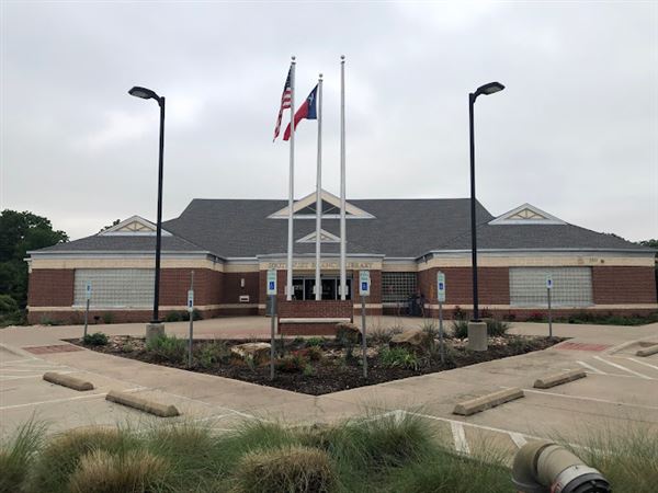 Arlington Public Library - Southwest Branch (5/1/2023 - Credits: Owner)