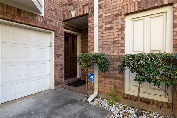 Evergreen Townhome (9/1/2023 - Credits: Red One Management)