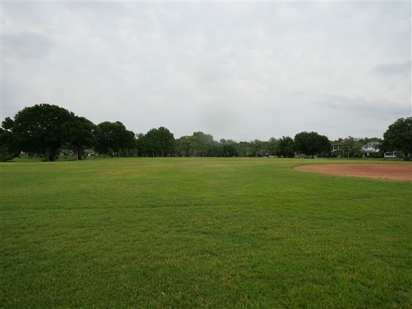 Lake Cliff Park (4/26/2024 - Credits: Alex Payne)
