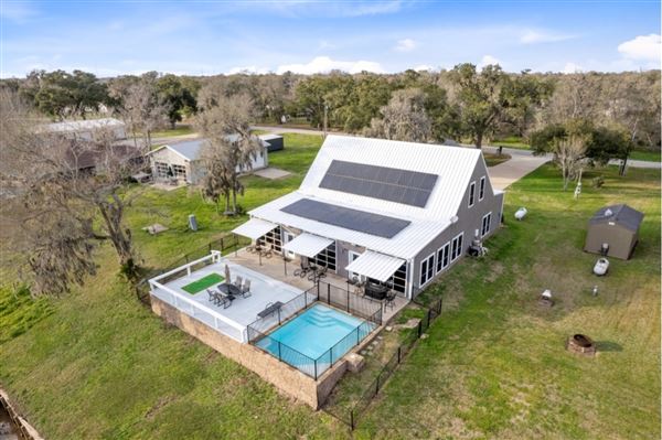 San Bernard River House (8/10/2024 - Credits: 4765 CR 747A)