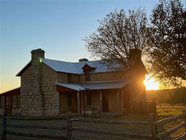 Lambshead Ranch (8/20/2024 - Credits: The photos are a collection from family members and photographers that have visited. All taken within the last 5 years or so- majority in the last 6 months.)