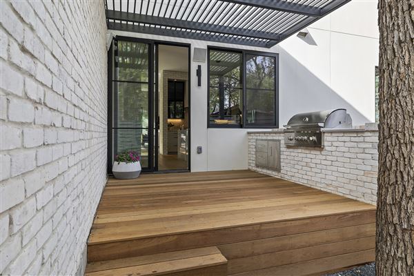 Mosier House (5/25/2024 - Credits: Ramblr Media)