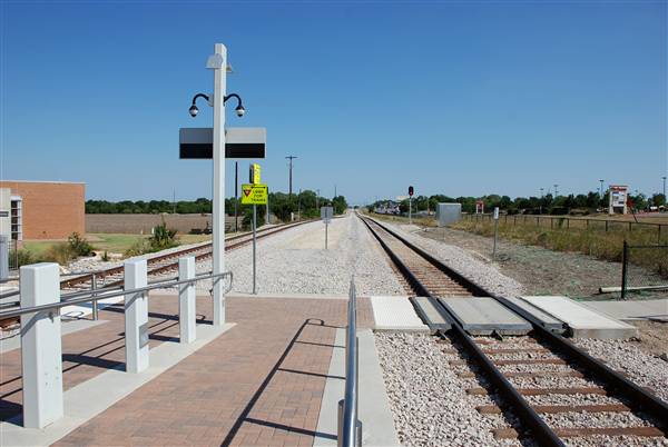 Capitol MetroRail - Leander Station (6/16/2011)
