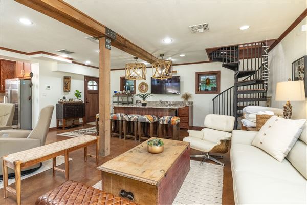 Historic Downtown McKinney 1895 Carriage House (9/1/2024 - Credits: Red One Management)