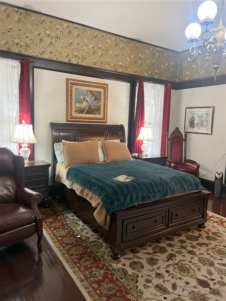 The Warren Mansion (1/27/2025 - Credits: Terrell Chamber of Commerce, Bella Photography)