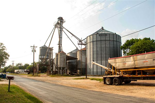Floresville (4/22/2025 - Credits: Erik McCowan)