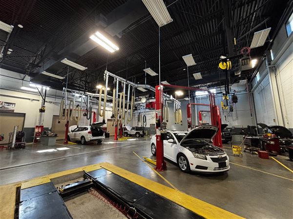 Dallas College - Cedar Valley Campus - HVAC and Automotive Building (10/6/2025 - Credits: Alex Payne)