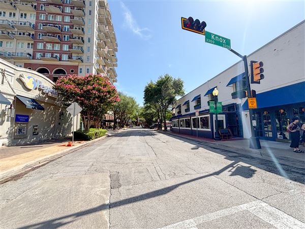 Knox Street (10/3/2025 - Credits: Austin Flores)