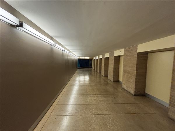 Reunion Tower Tunnel