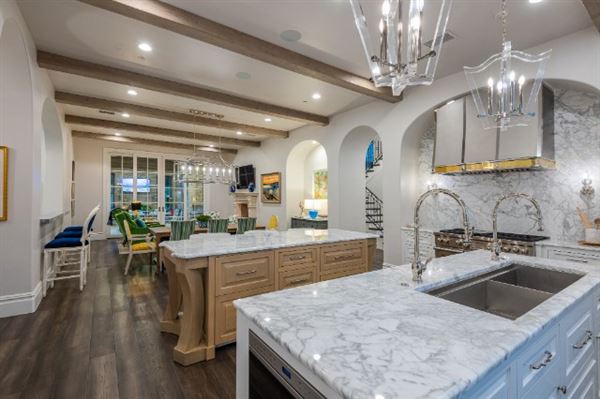 White Rock Lake Mansion (10/6/2025 - Credits: Austin Flores)