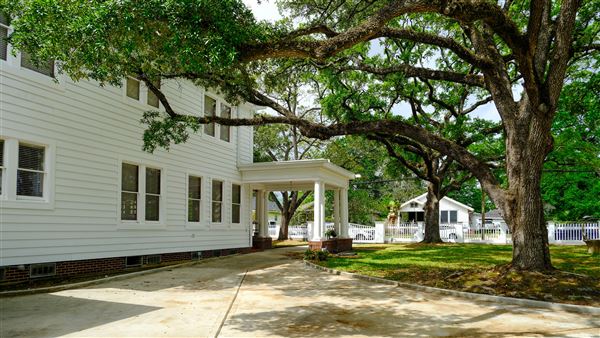 Conroe White House (4/18/2026 - Credits: Houston Film Commission)