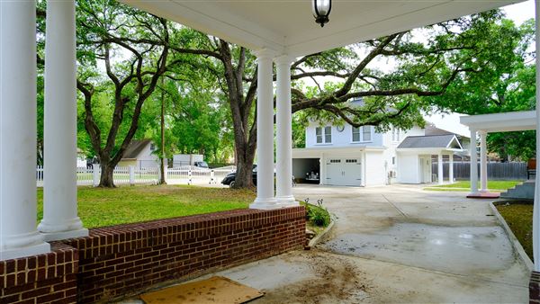 Conroe White House (4/18/2026 - Credits: Houston Film Commission)