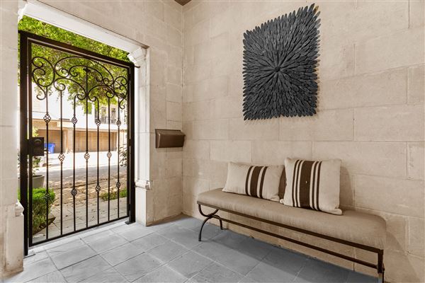 Worthington Condo