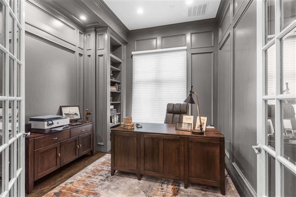 Worthington Condo