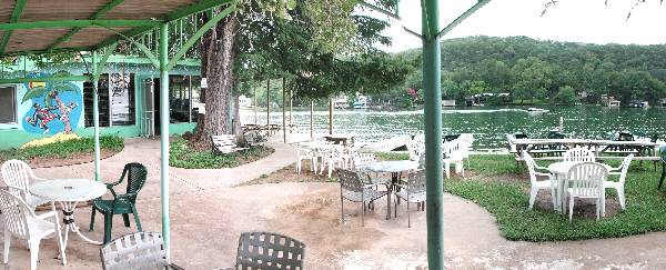 Ski Shores Cafe (12/4/2003)