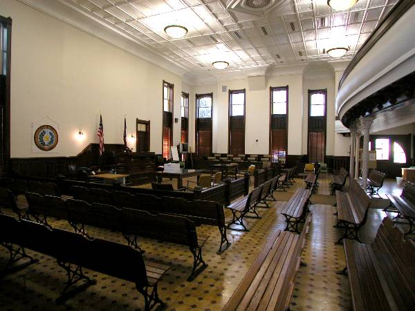Caldwell County Courthouse (8/28/2003)