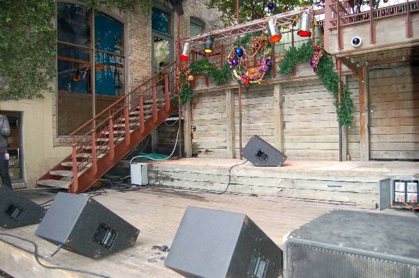 Cedar Street Courtyard (12/28/2006)