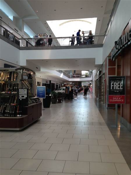 Lakeline Mall (1/31/2013)