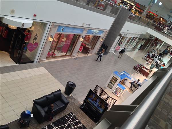 Lakeline Mall (1/31/2013)