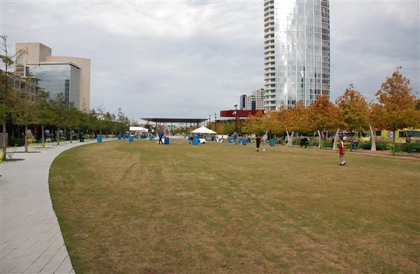 Klyde Warren Park