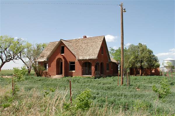 Abandoned House on US 277 at Hwy 2835 (4/29/2014)