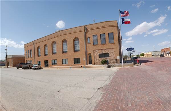 Seymour City Hall (4/29/2014)