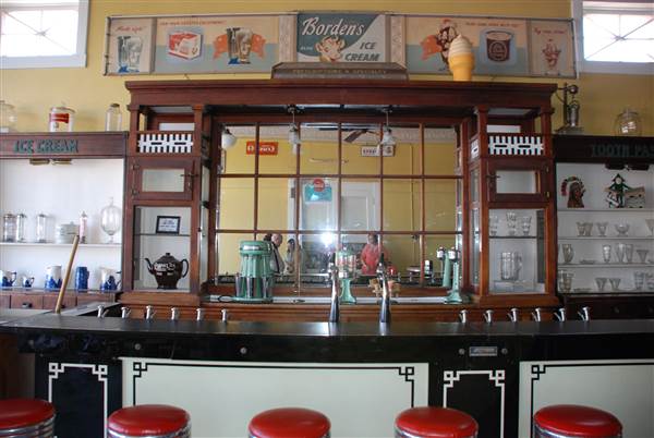 Antique Treasures & Soda Shop (10/2/2014)