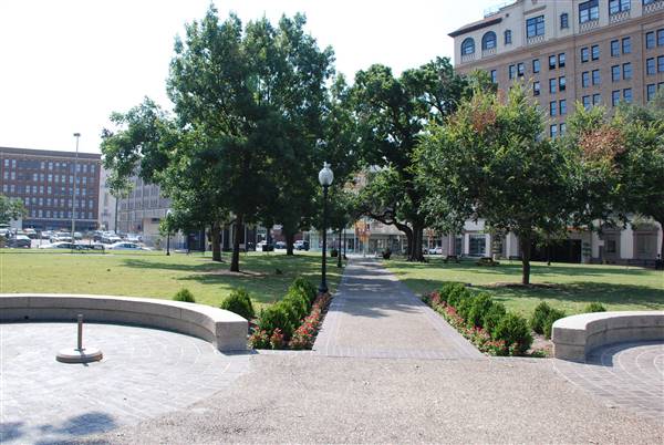 Travis Park (8/1/2015)