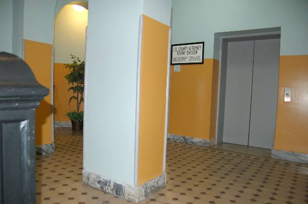 Lee County Courthouse (8/28/2007)